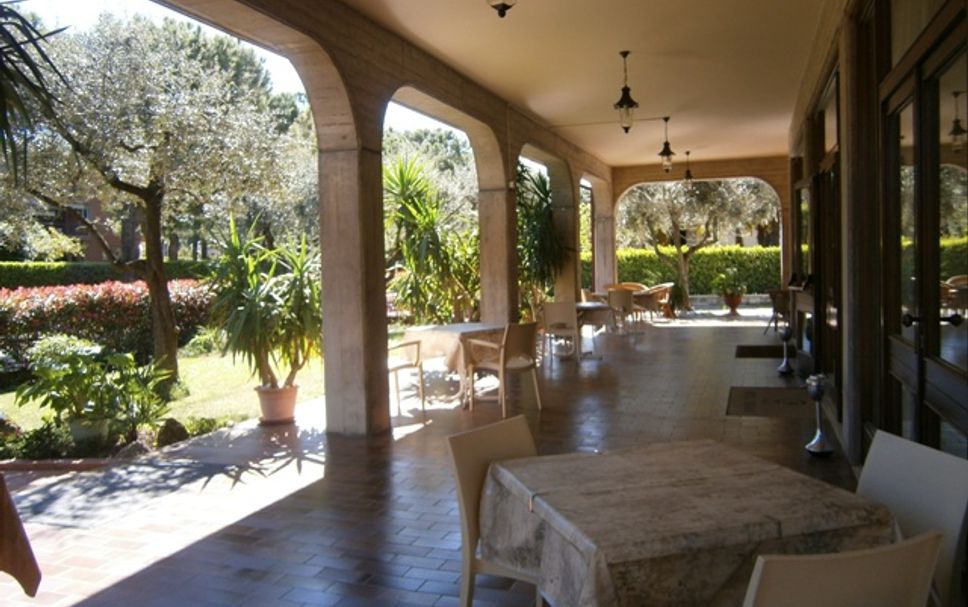 Patio Gambar