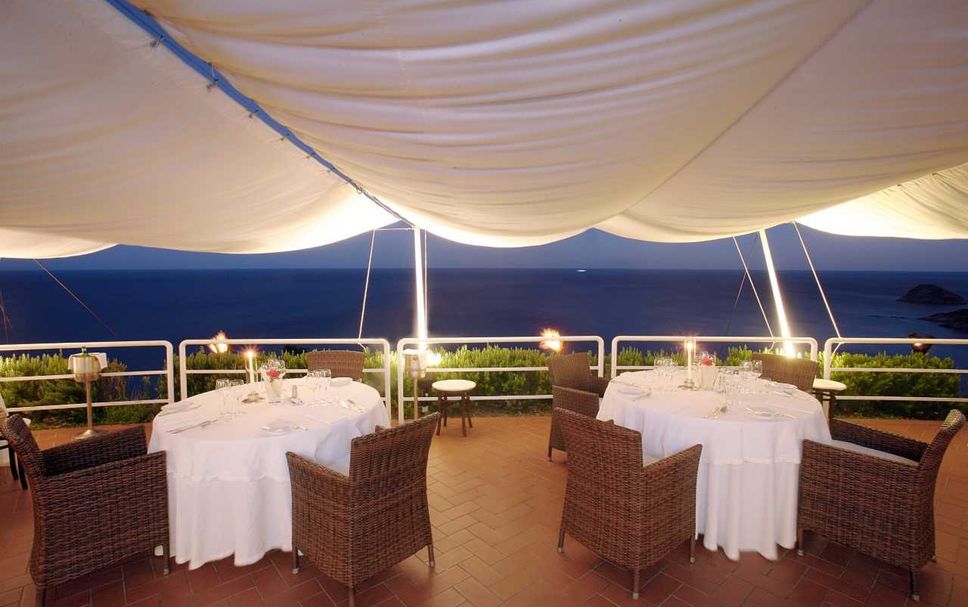 Hotel amenity Gambar