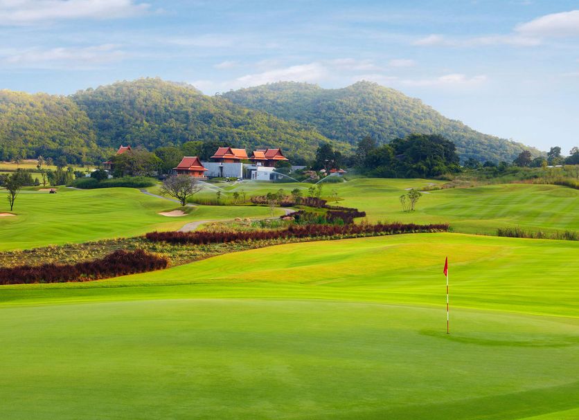 Padang golf Gambar