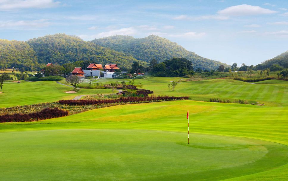 Padang golf Gambar