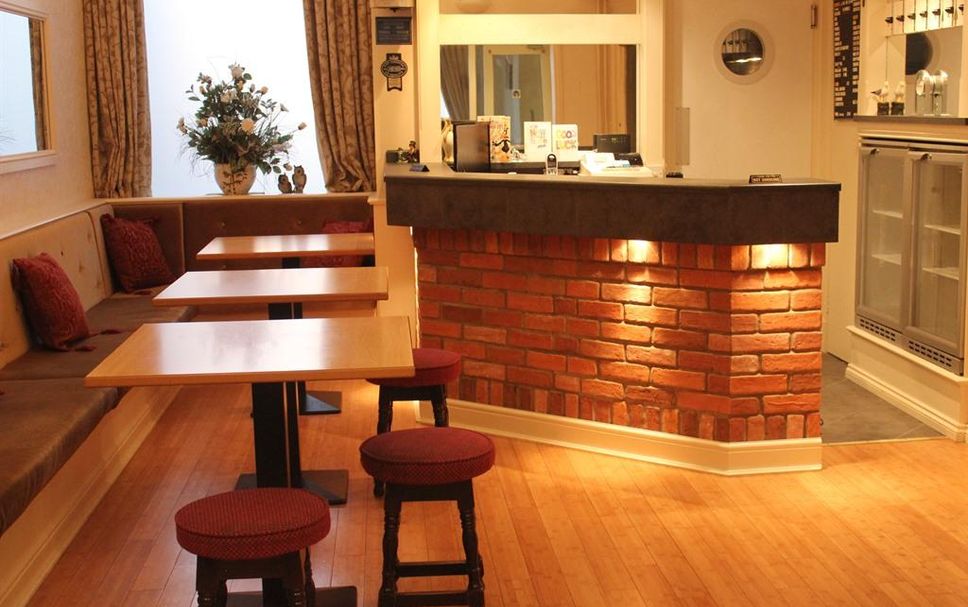 Hotel amenity Gambar