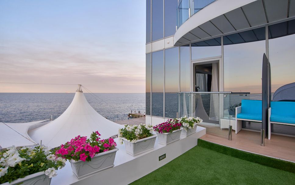 Patio Gambar