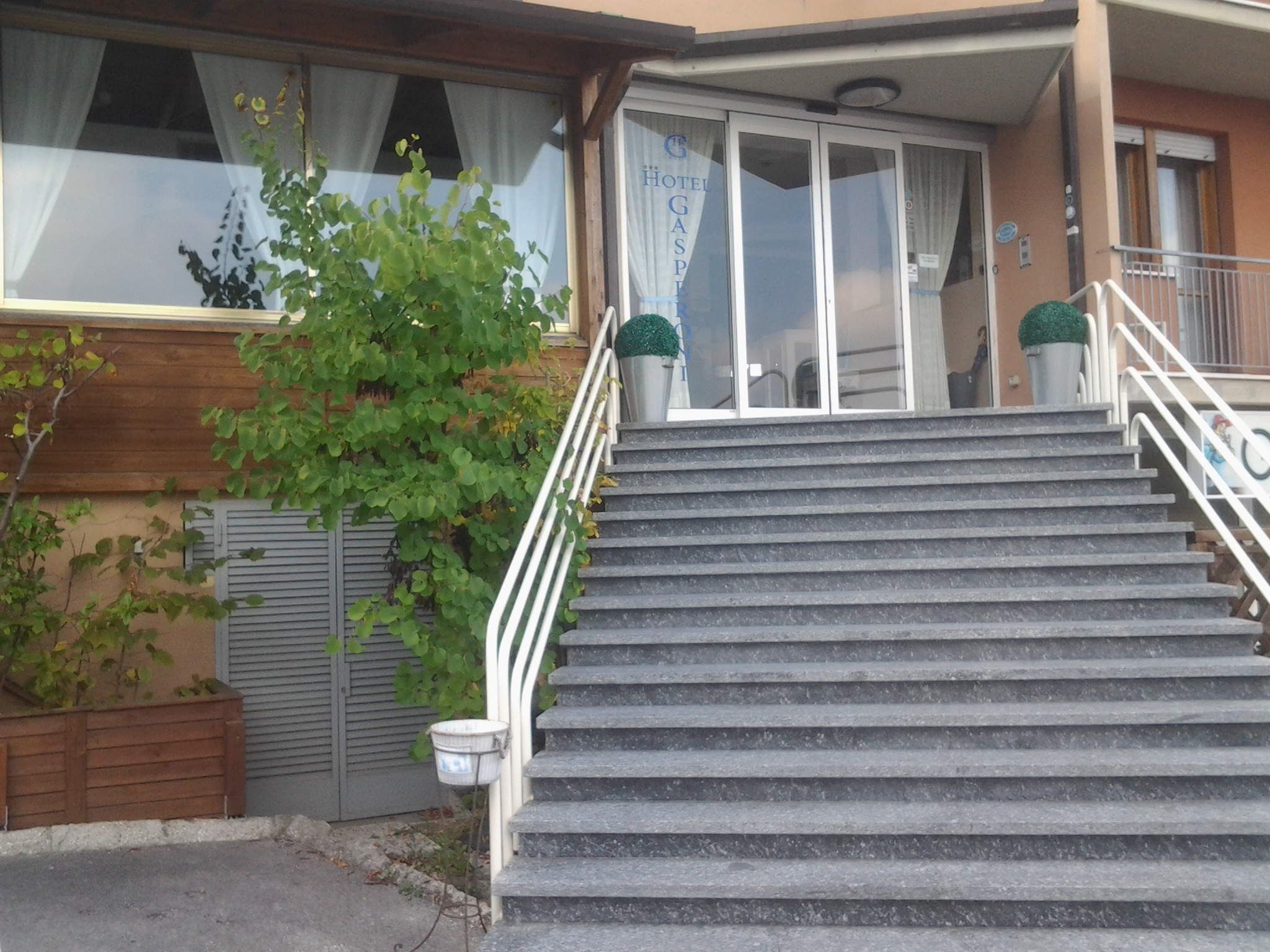 Pintu Masuk Hotel