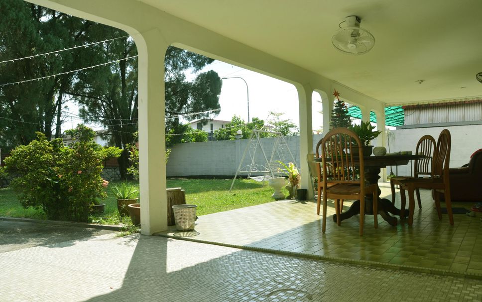 Patio Gambar