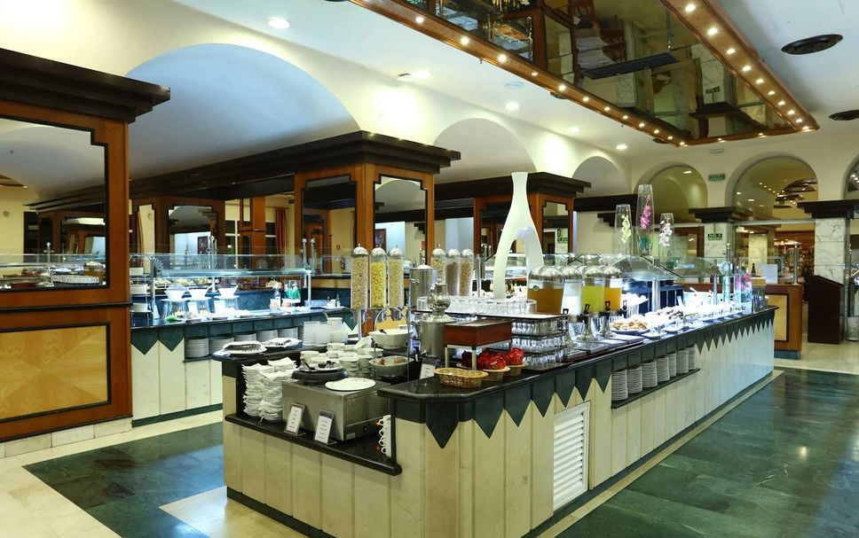 Buffet Gambar