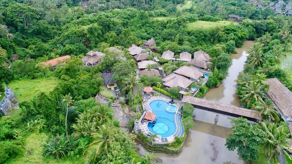 Pemandangan luar